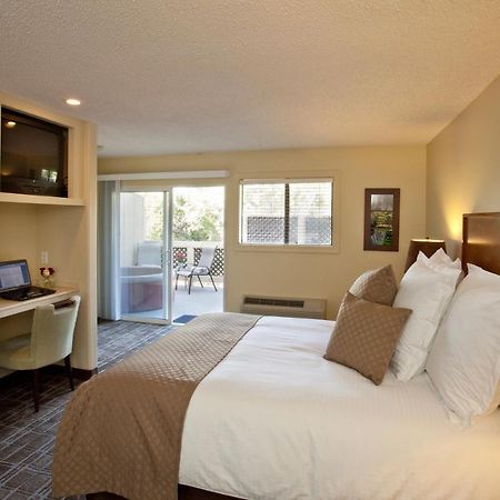 Sycamore Mineral Springs Avila Beach Room photo